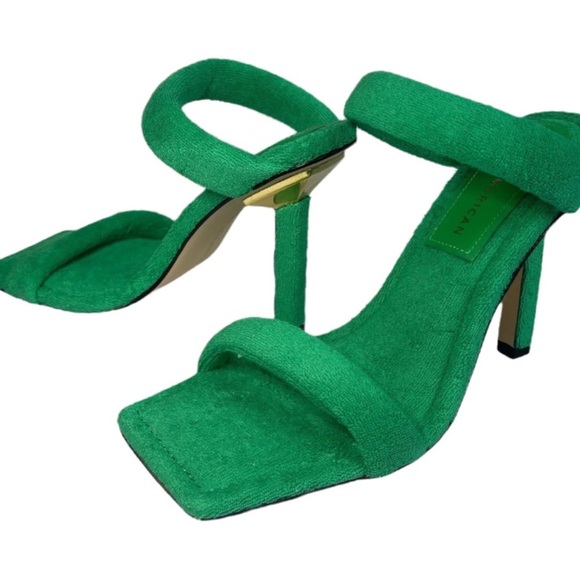 Good American Shoes - green Good American terry cloth strap heel